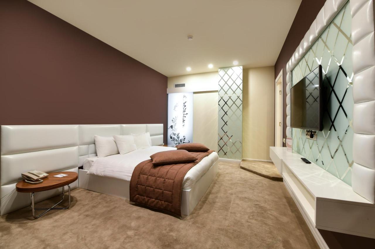 Opera Suite Hotel Yerevan Luaran gambar